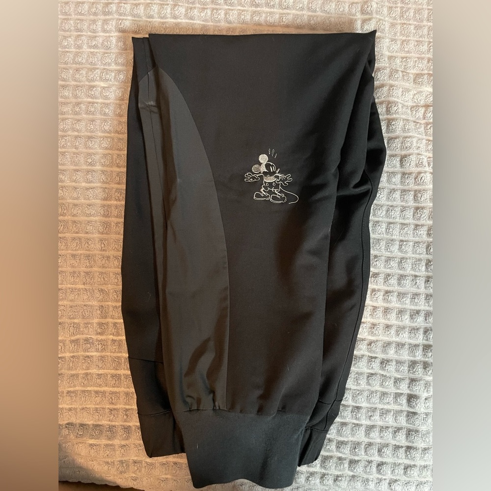Disney Mickey Mouse Limited Addition Black Top and Bottom Scrubs